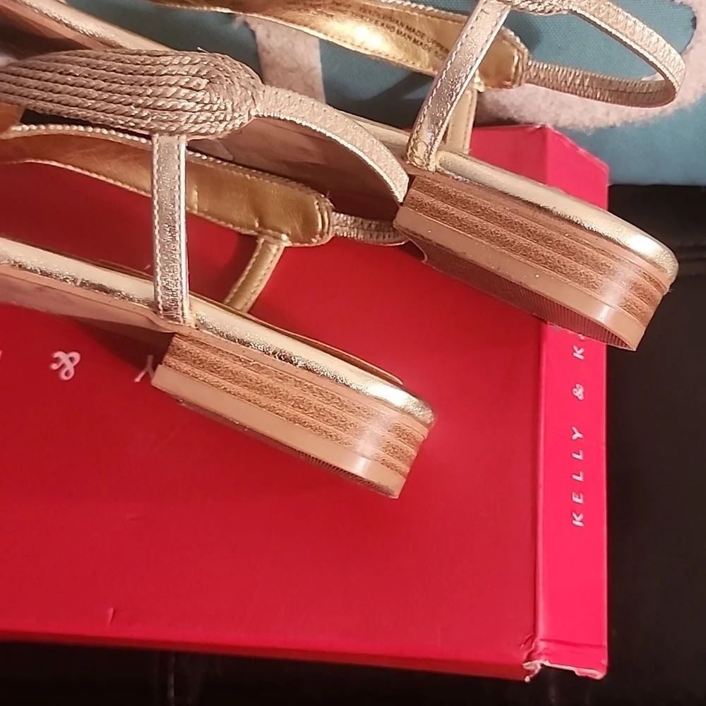 Sandals 👡 - Picture 6 of 6